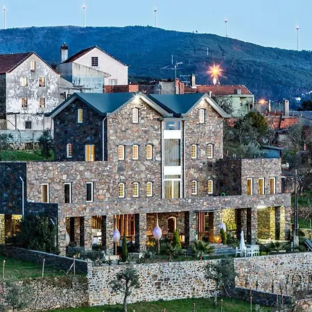 6 Bedrooms Mansion With Jacuzzi Enclosed Garden And Wifi At Sertã