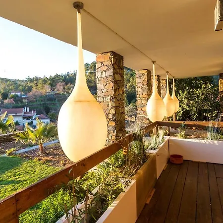 Casa de Férias 6 Bedrooms Mansion With Jacuzzi Enclosed Garden And Wifi At *